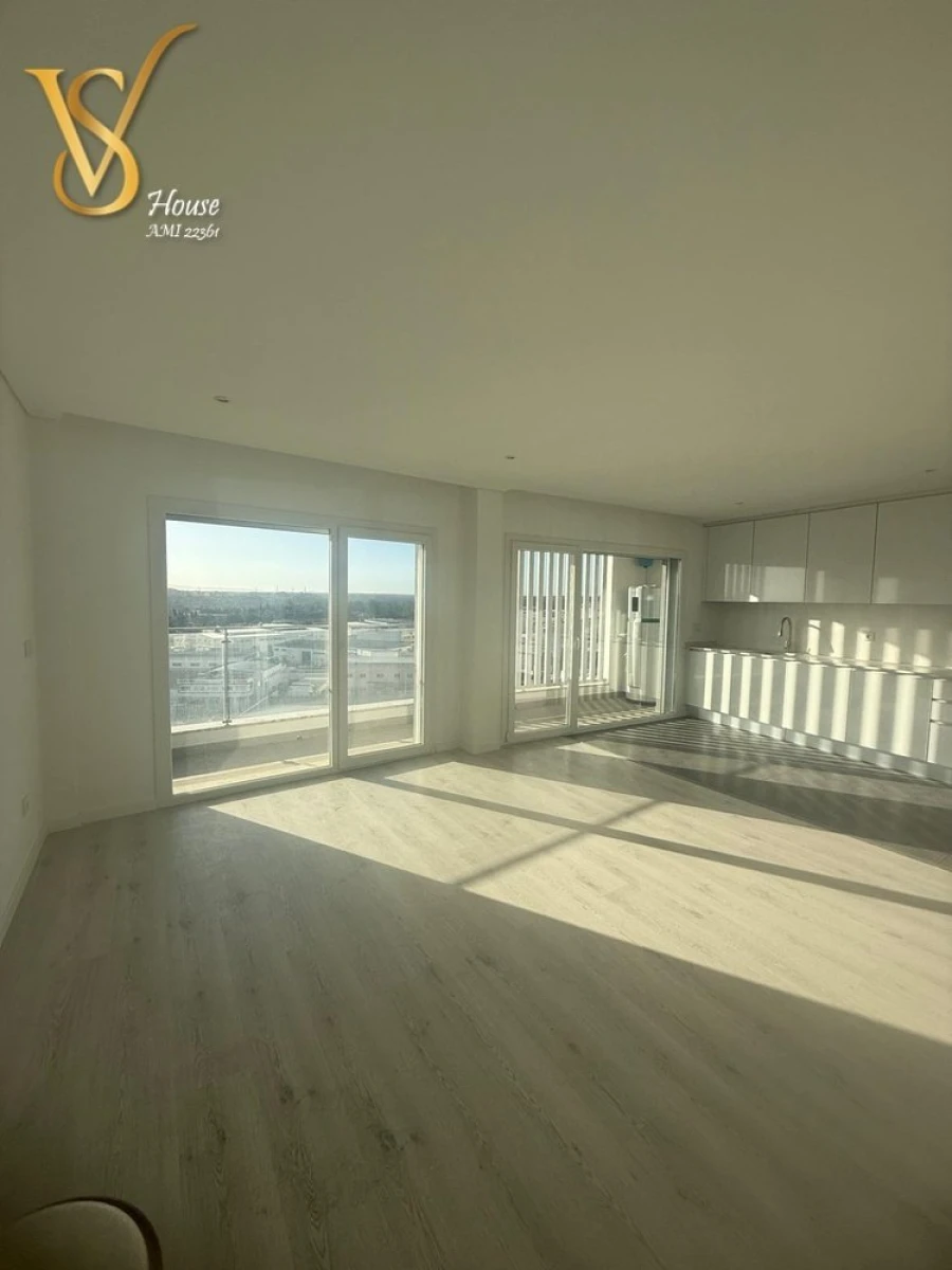 Apartamento T2 para Venda em Corroios Foto 12