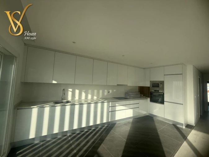 Apartamento T2 para Venda em Corroios Foto 2