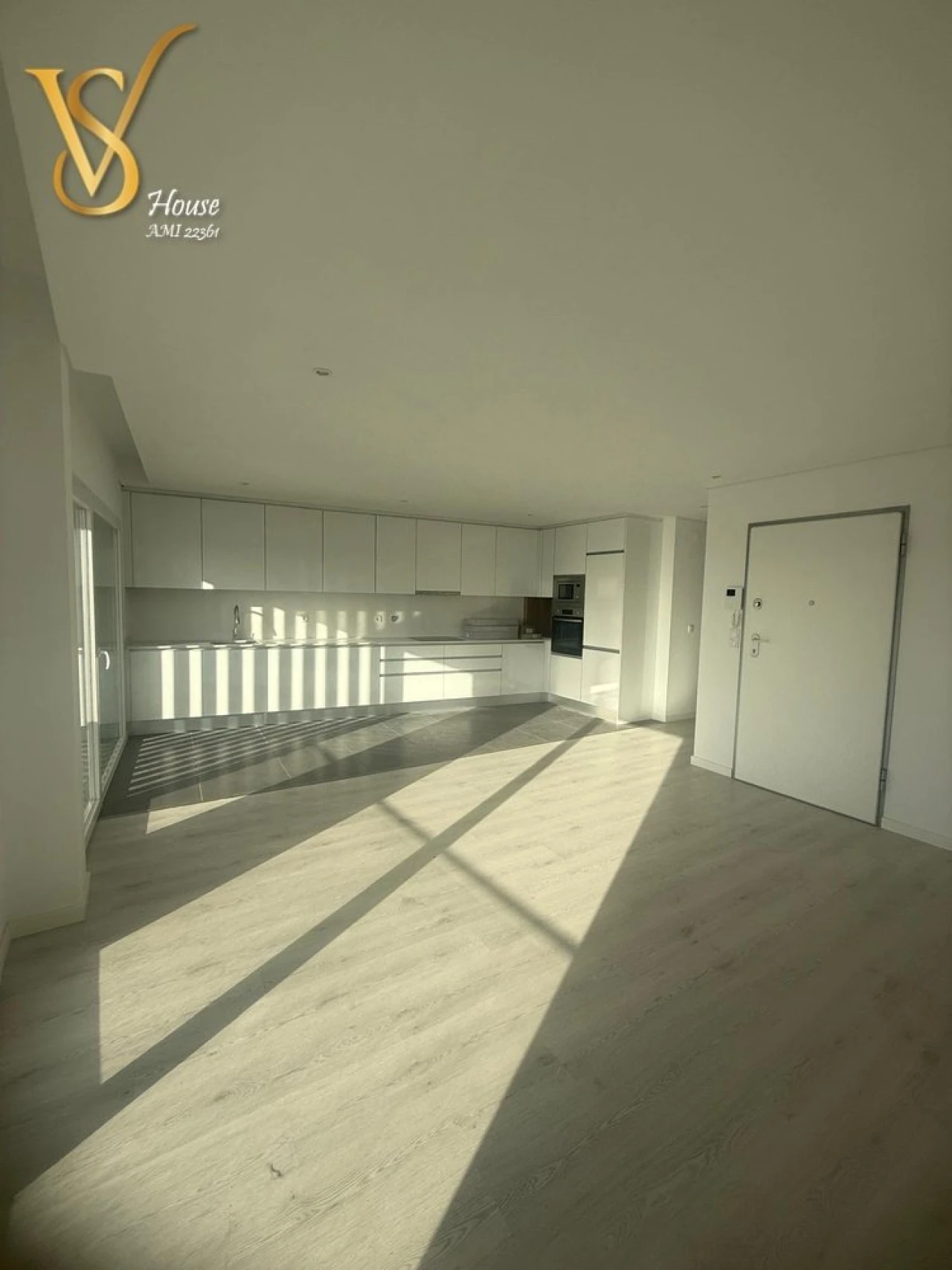 Apartamento T2 para Venda em Corroios Foto 17