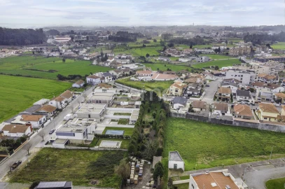 Terreno para Venda em Castêlo da Maia