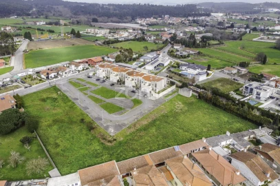 Terreno para Venda em Castêlo da Maia