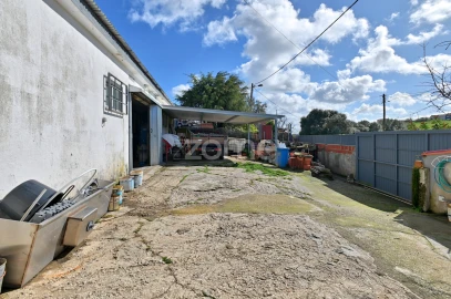 Terreno para Venda em São Domingos de Rana
