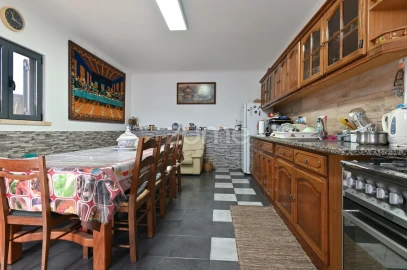 Terreno para Venda em São Domingos de Rana
