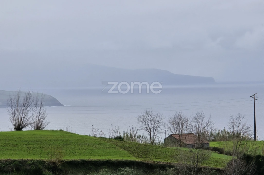 Moradia T3 para Venda em Lomba da Maia Foto 14