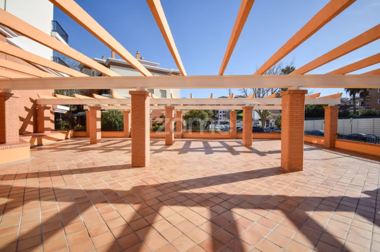 Garagem para Venda em Alverca do Ribatejo e Sobralinho Foto 4