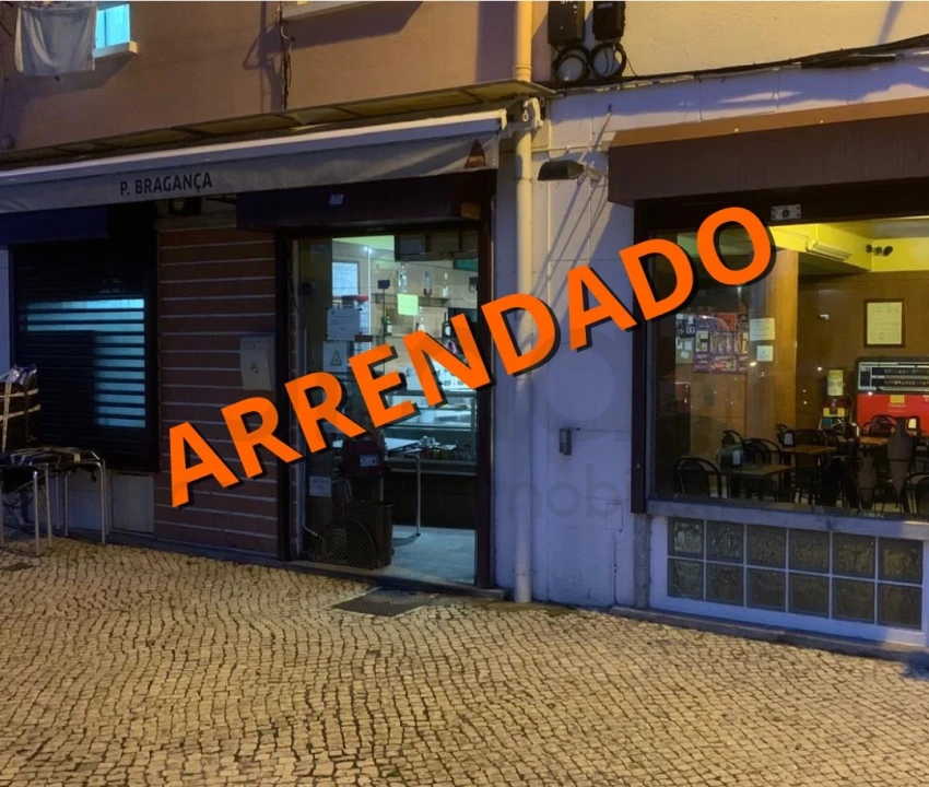 Negócio para Arrendamento em Beato Foto 1