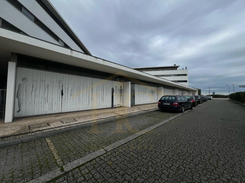 Loja para Venda em Póvoa de Varzim, Beiriz e Argivai Foto 6