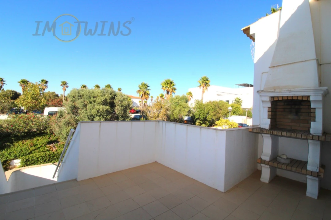Apartamento T2 para Venda em Alvor Foto 1