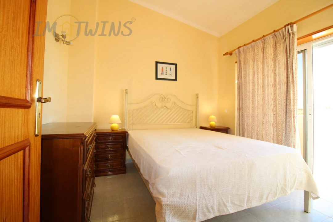 Apartamento T2 para Venda em Alvor Foto 8