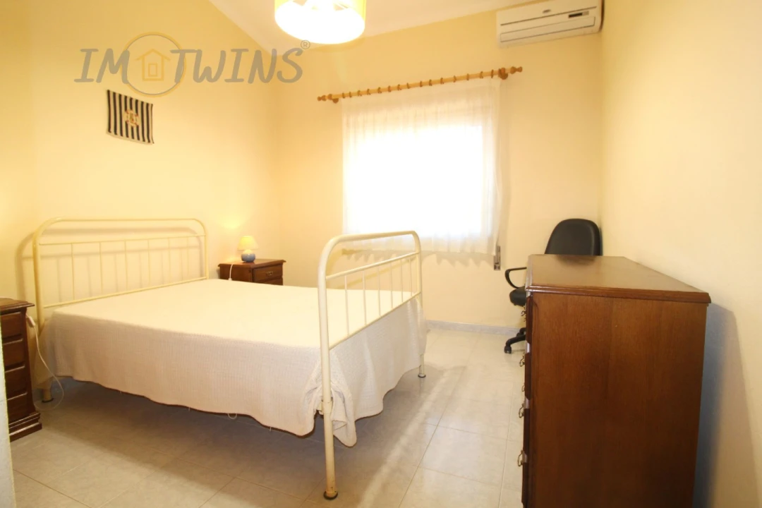 Apartamento T2 para Venda em Alvor Foto 19