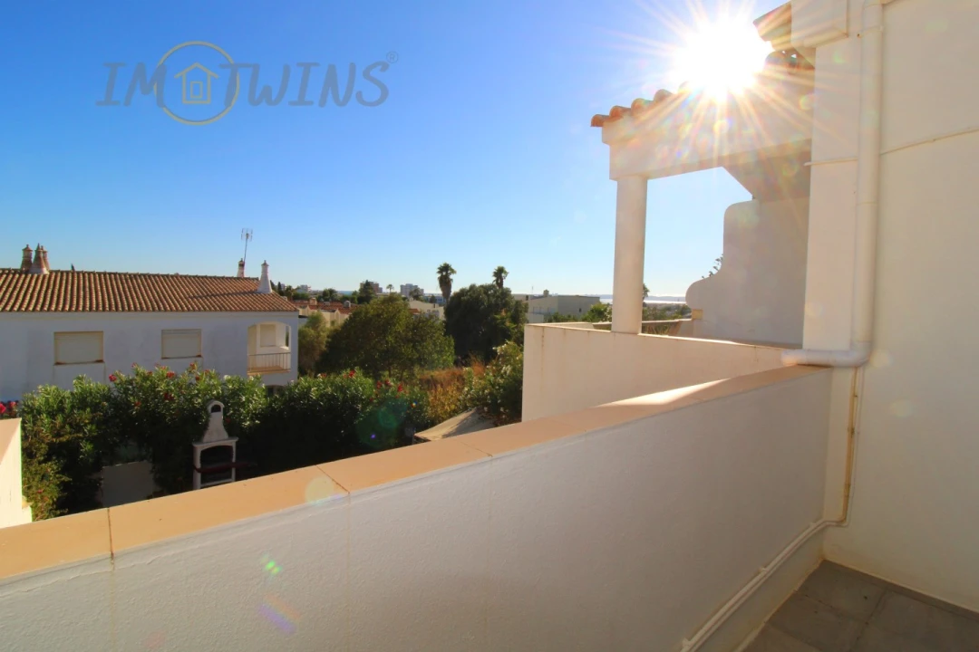 Apartamento T2 para Venda em Alvor Foto 9