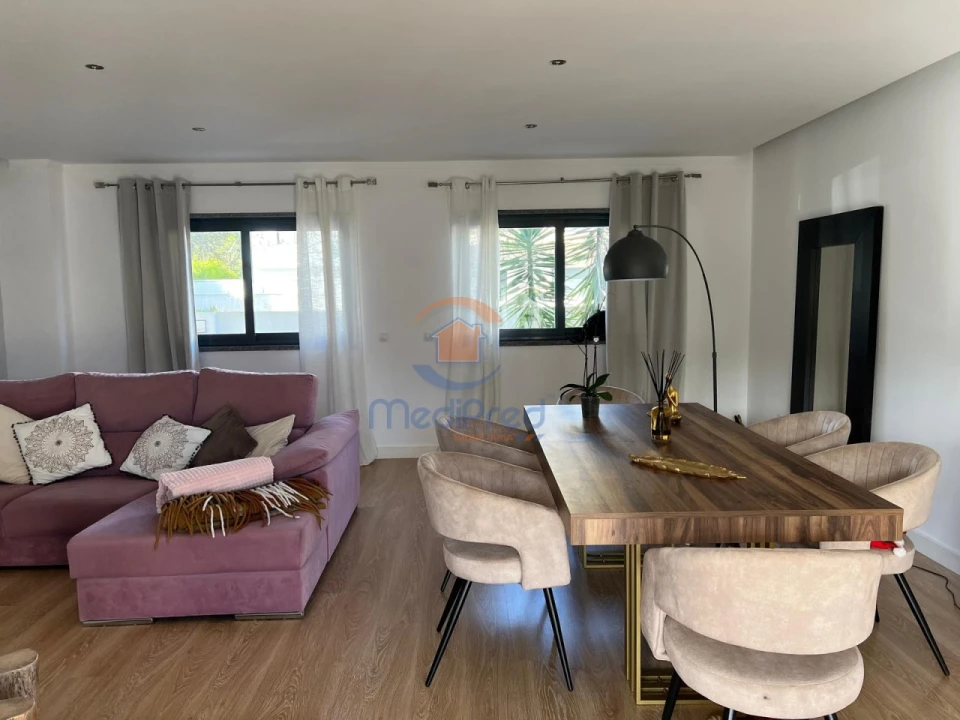 Moradia T4 para Venda em Santo Antonio da Charneca Foto 3