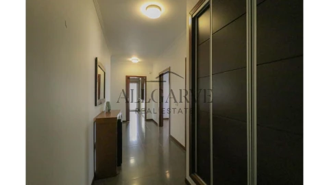Apartamento T4 para Venda em Portimão