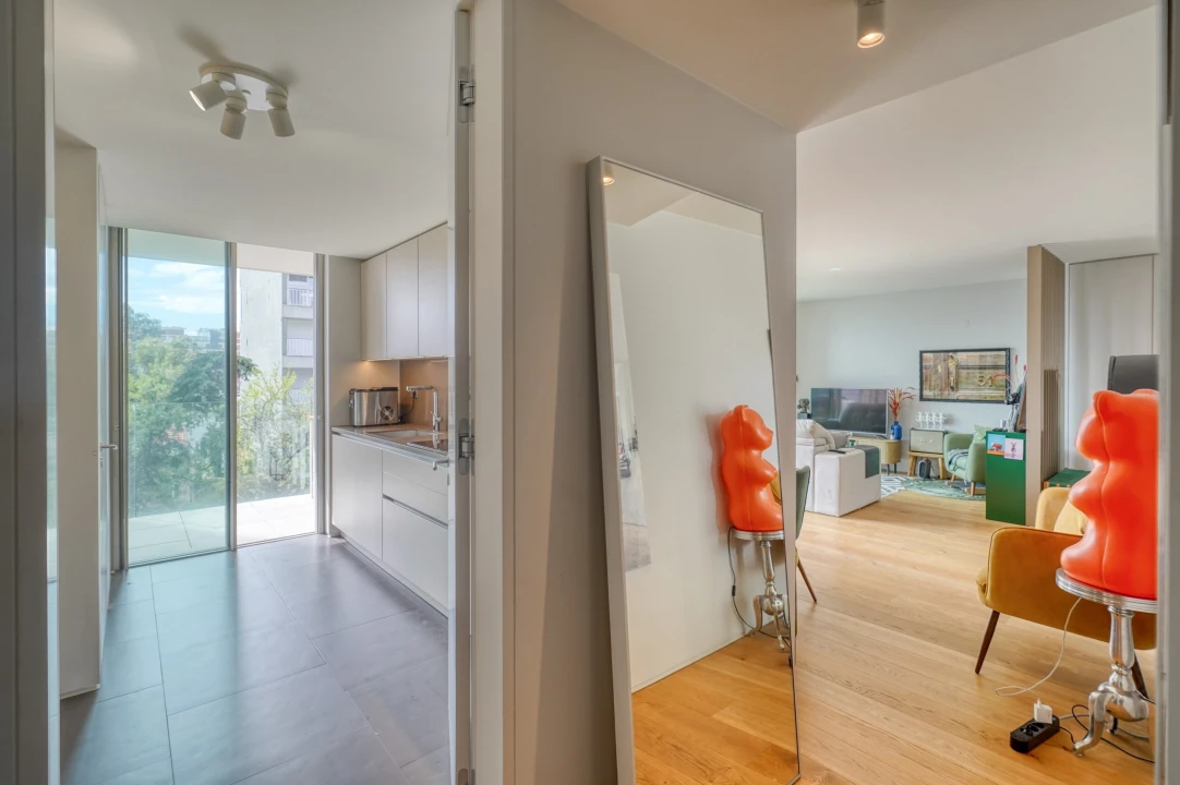 Apartamento T2 para Arrendamento em Campo de Ourique Foto 8