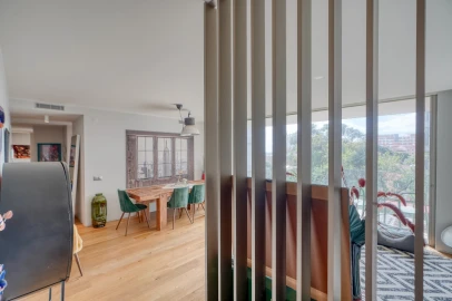 Apartamento T2 para Arrendamento em Campo de Ourique