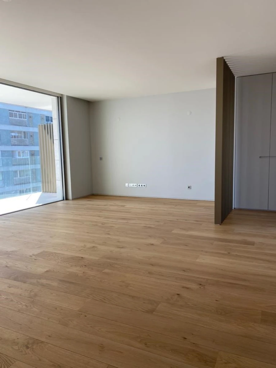 Apartamento T2 para Arrendamento em Campo de Ourique Foto 27