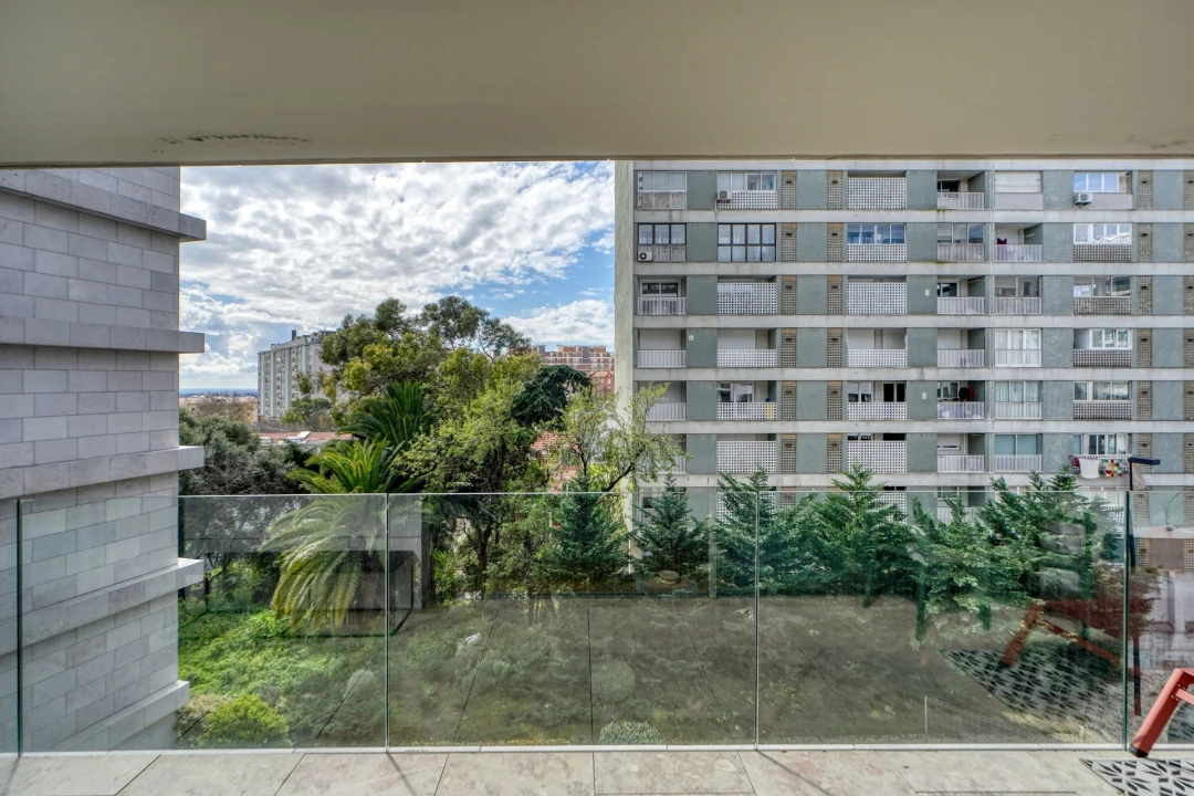 Apartamento T2 para Arrendamento em Campo de Ourique Foto 6