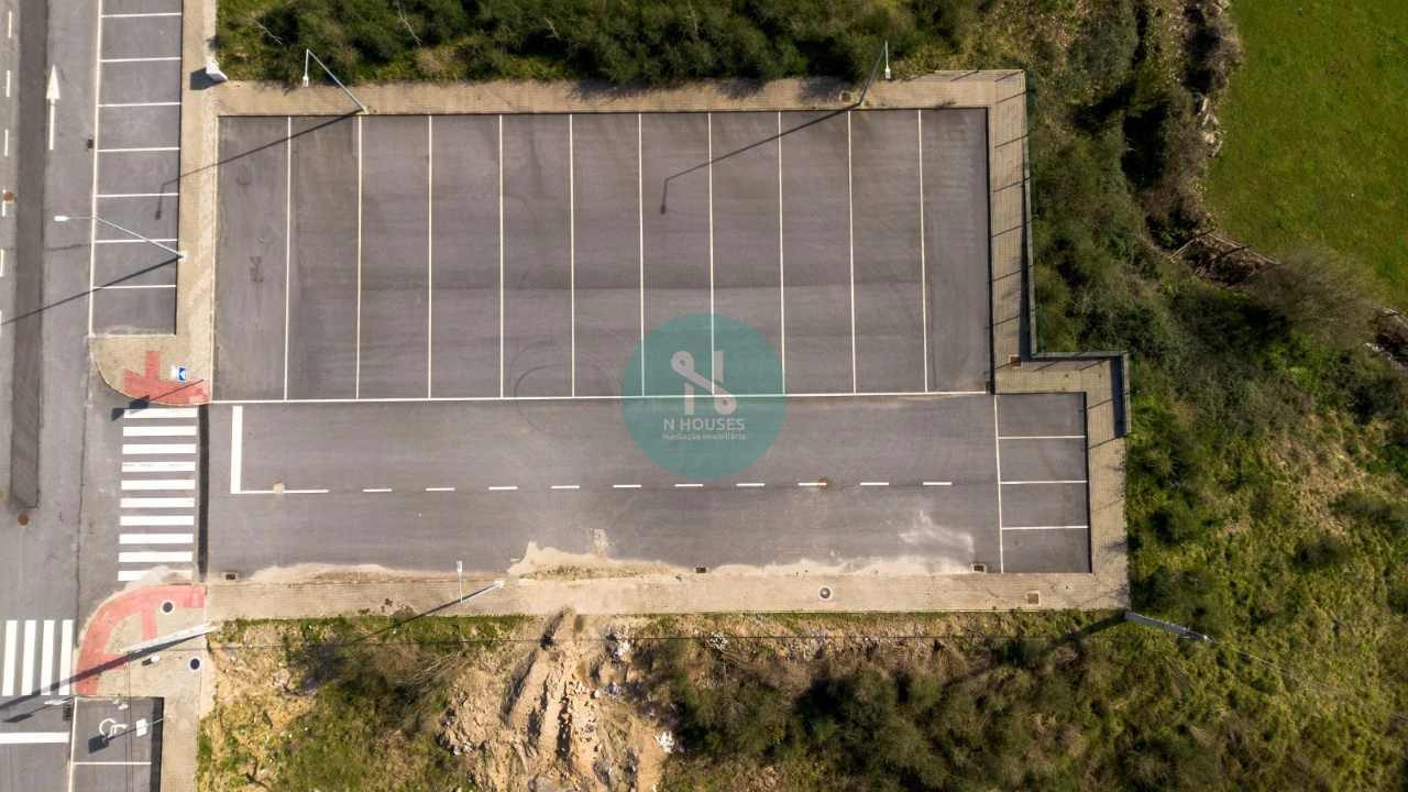 Terreno Comércio / Armazém para Venda em Vilaça e Fradelos Foto 18