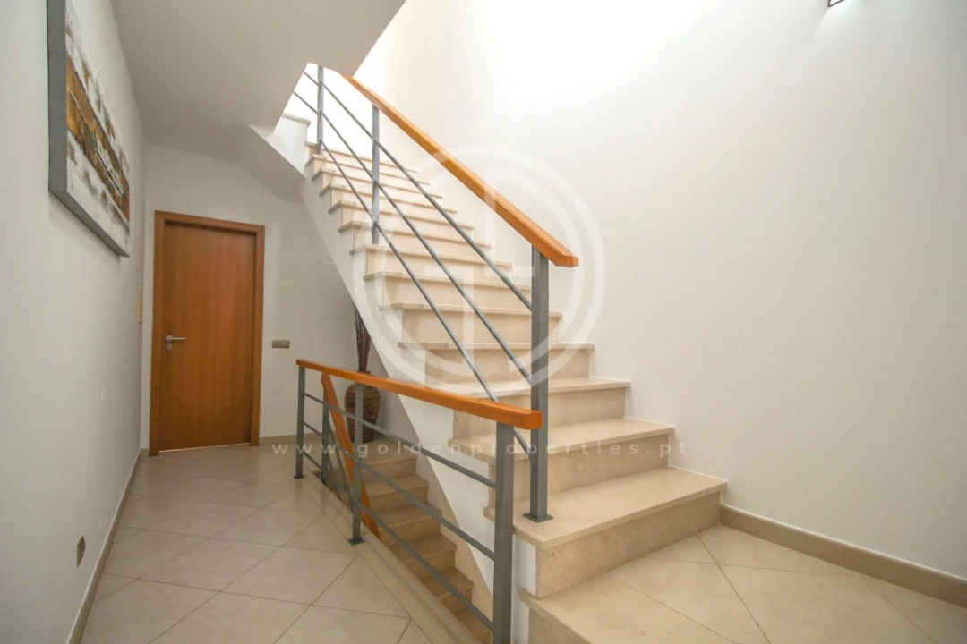 Moradia T3 para Venda em Ferreiras Foto 22