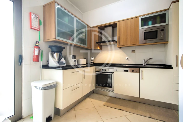 Moradia T3 para Venda em Ferreiras Foto 10