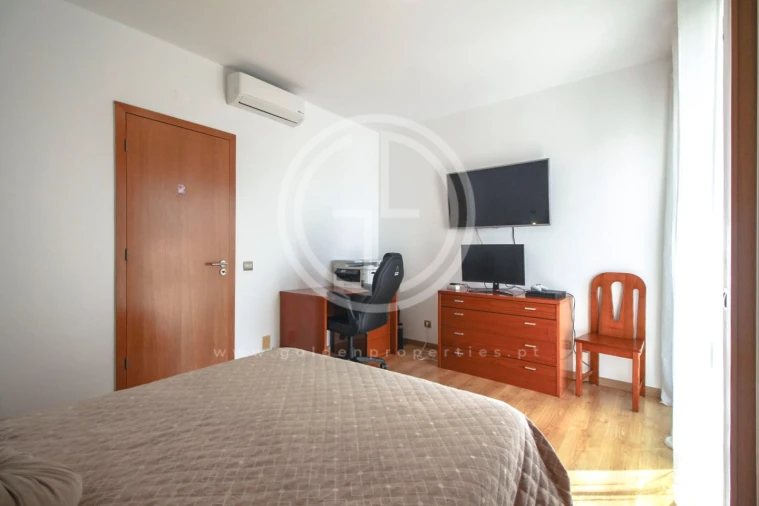 Moradia T3 para Venda em Ferreiras Foto 27