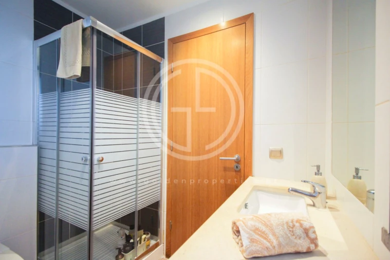 Moradia T3 para Venda em Ferreiras Foto 29