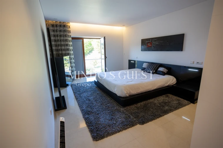 Moradia T4 para Venda em Souto Santa Maria, Souto São Salvador e Gondomar Foto 17