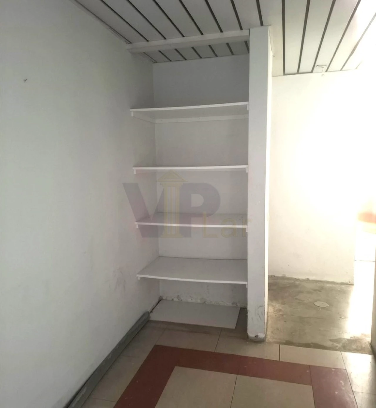 Loja para Arrendamento em Paranhos Foto 13