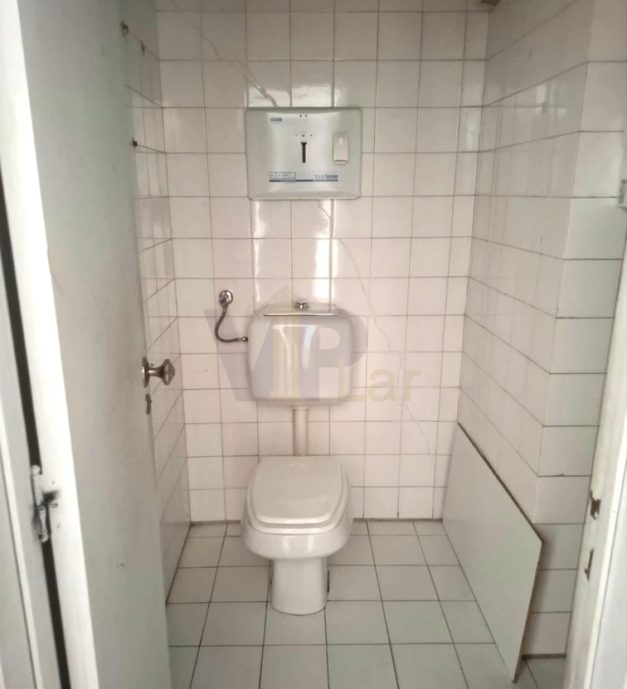 Loja para Arrendamento em Paranhos Foto 8