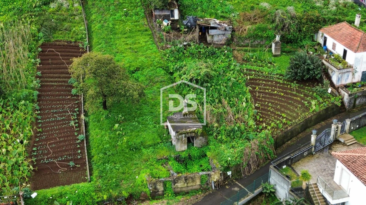 Terreno para Venda em Faial Foto 2