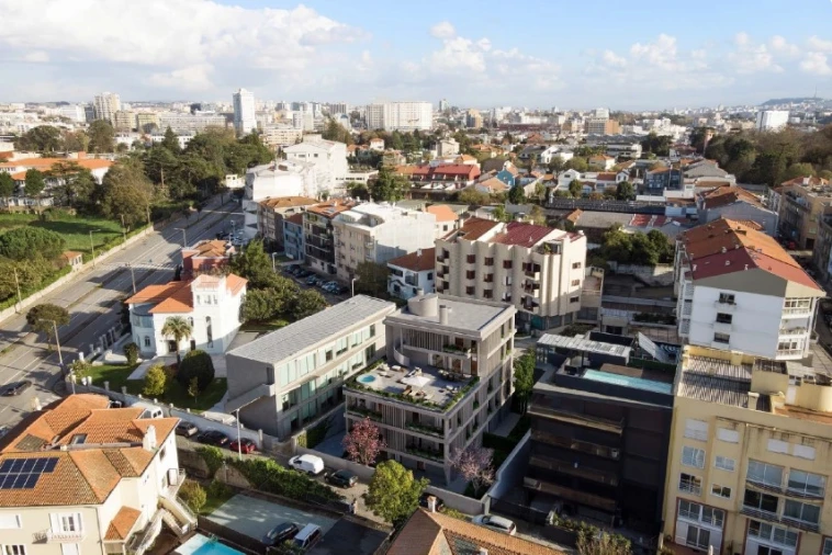Apartamento T4 para Venda em Lordelo do Ouro e Massarelos Foto 9