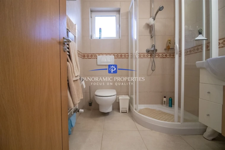 Apartamento T2 para Venda em Estômbar e Parchal Foto 13