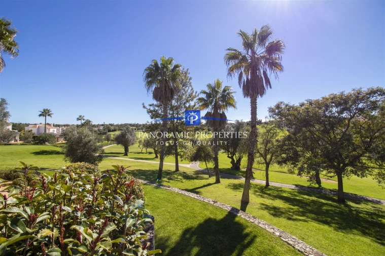 Apartamento T2 para Venda em Estômbar e Parchal Foto 17