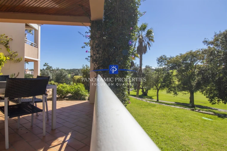 Apartamento T2 para Venda em Estômbar e Parchal Foto 16