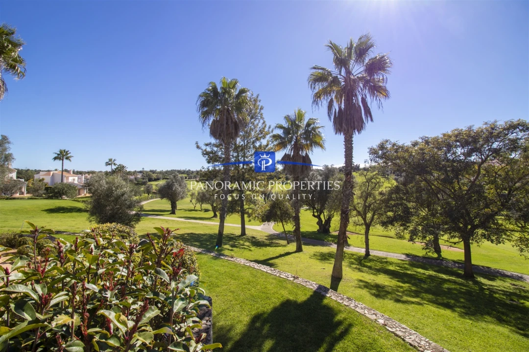 Apartamento T2 para Venda em Estômbar e Parchal Foto 17