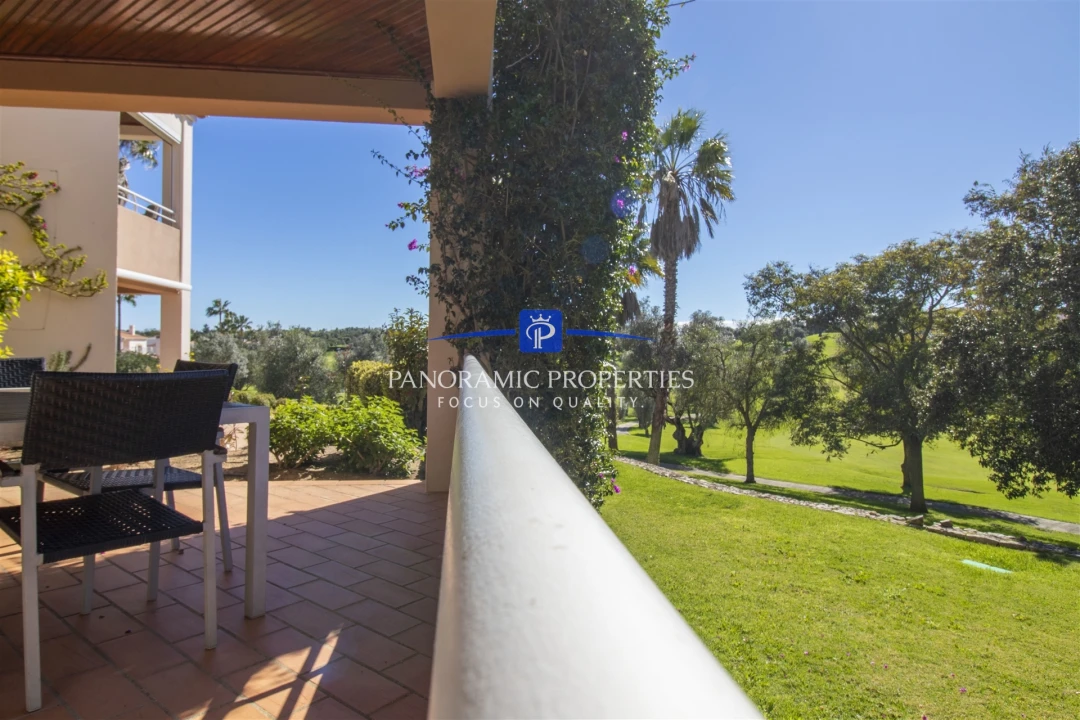 Apartamento T2 para Venda em Estômbar e Parchal Foto 16