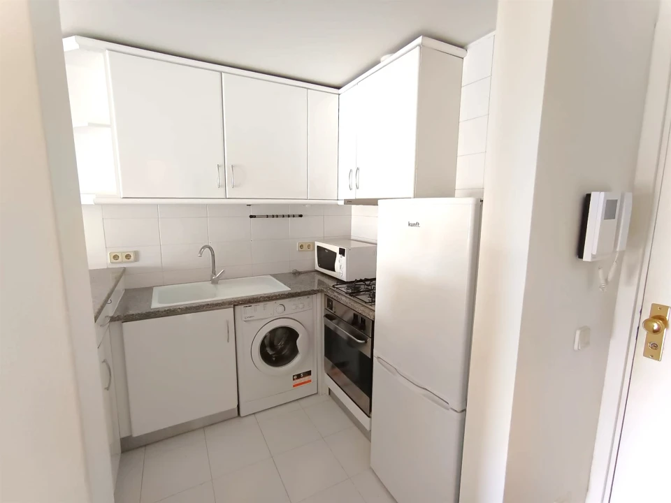 Apartamento T1 para Arrendamento em Ramalde Foto 11