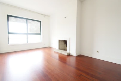 Apartamento T1 para Arrendamento em Ramalde