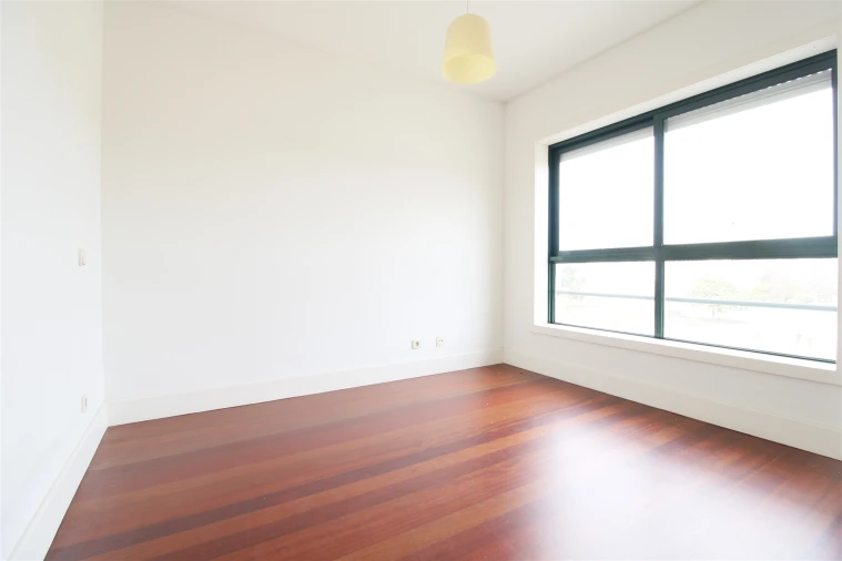 Apartamento T1 para Arrendamento em Ramalde Foto 18