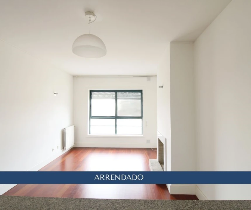 Apartamento T1 para Arrendamento em Ramalde Foto 1