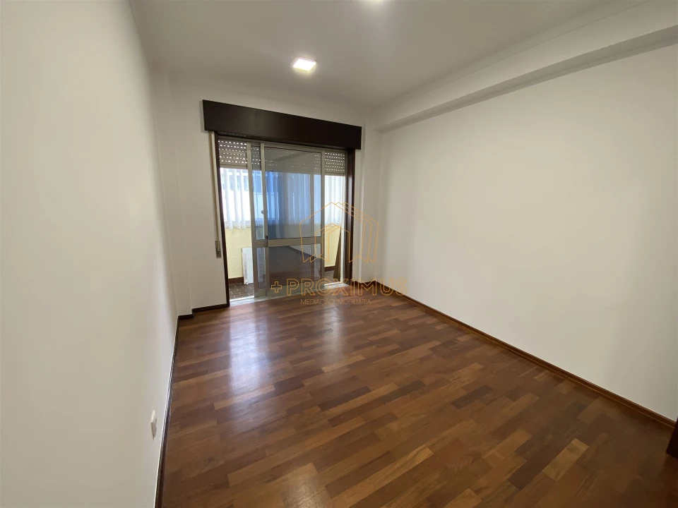 Apartamento T3 para Venda em Buarcos Foto 6