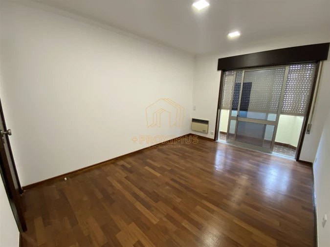 Apartamento T3 para Venda em Buarcos Foto 10