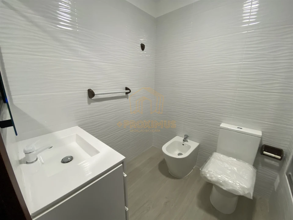 Apartamento T3 para Venda em Buarcos Foto 18