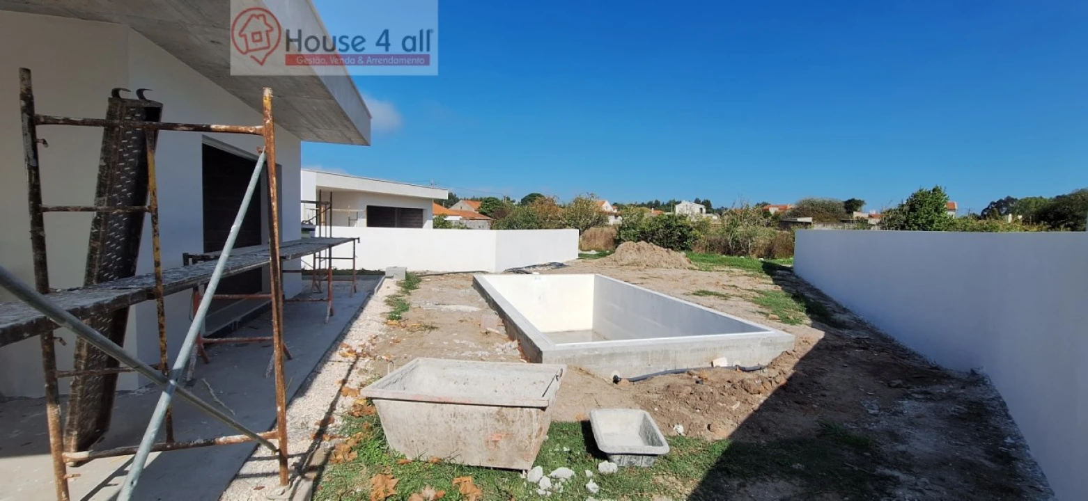 Moradia T3 para Venda em Caldas da Rainha - Santo Onofre e Serra do Bouro Foto 6