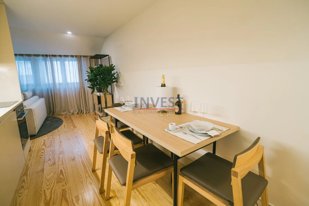 Apartamento T1 para Venda em Cedofeita, Santo Ildefonso, Sé, Miragaia, São Nicolau e Vitória Foto 9