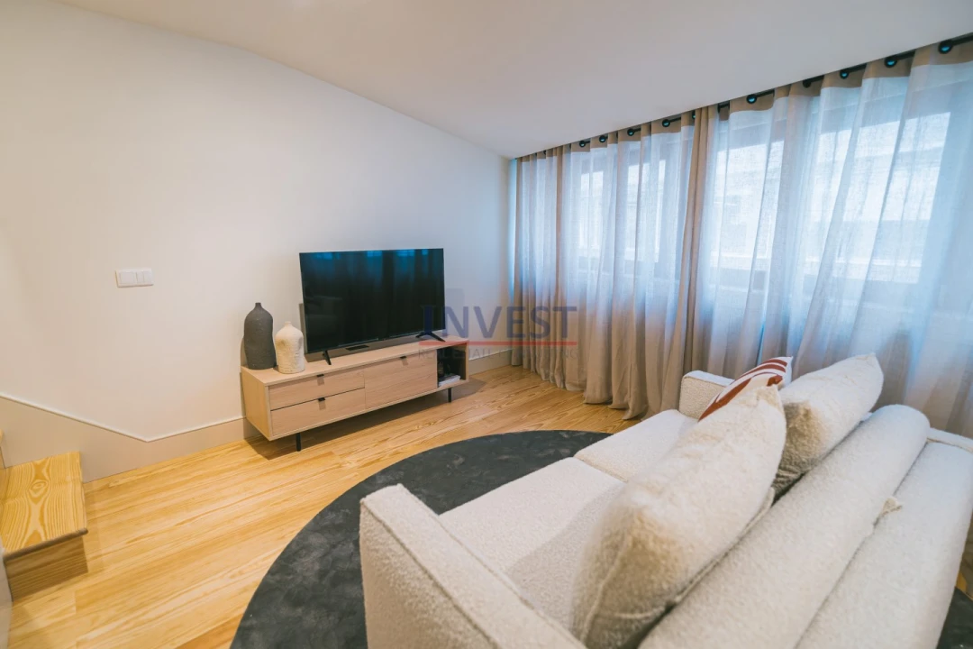 Apartamento T1 para Venda em Cedofeita, Santo Ildefonso, Sé, Miragaia, São Nicolau e Vitória Foto 23