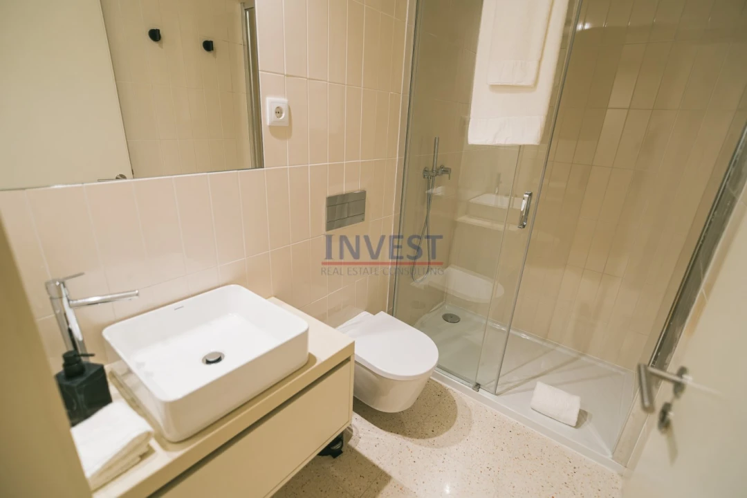 Apartamento T1 para Venda em Cedofeita, Santo Ildefonso, Sé, Miragaia, São Nicolau e Vitória Foto 24