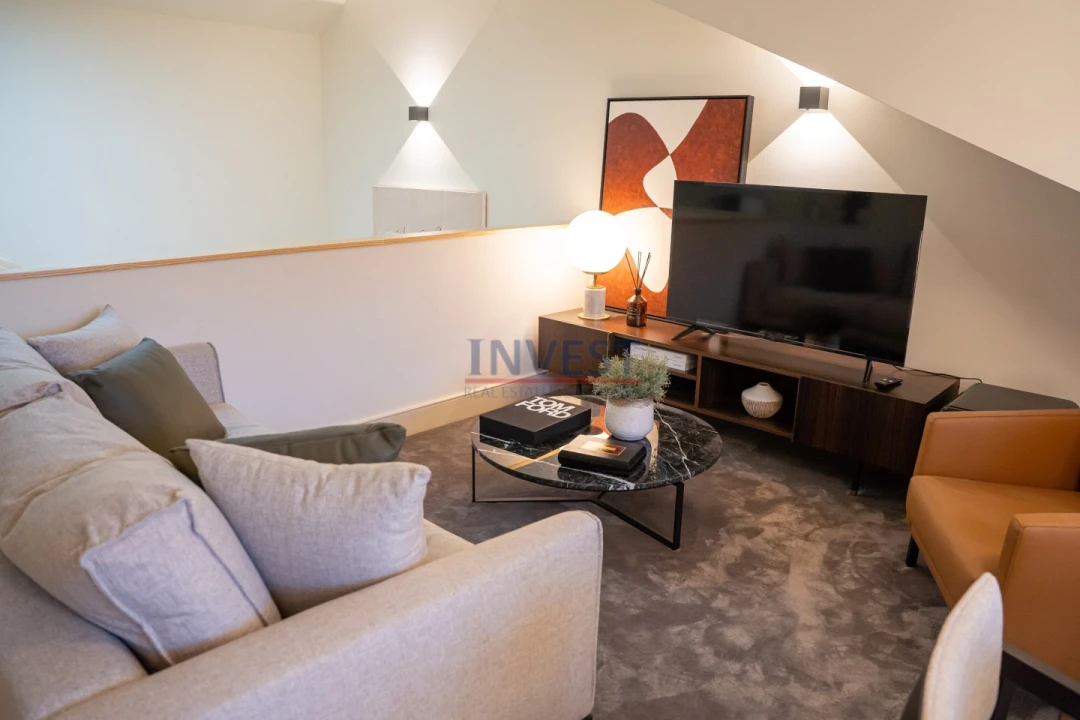 Apartamento T2 para Venda em Cedofeita, Santo Ildefonso, Sé, Miragaia, São Nicolau e Vitória Foto 24