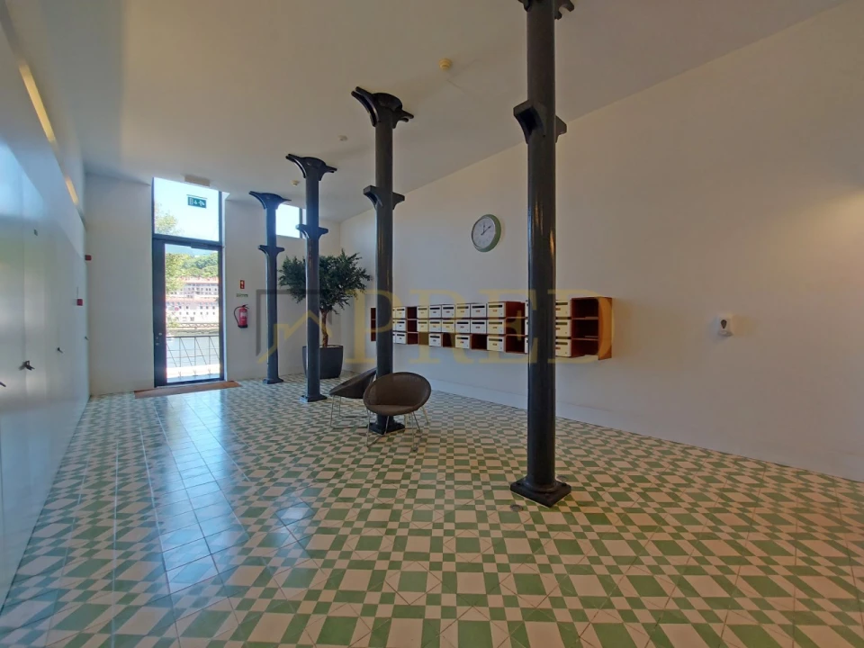 Apartamento T2 para Arrendamento em Santa Marinha e São Pedro da Afurada Foto 3