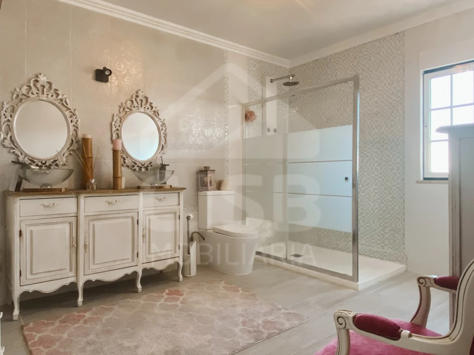 Moradia T6 para Venda em Samora Correia Foto 20